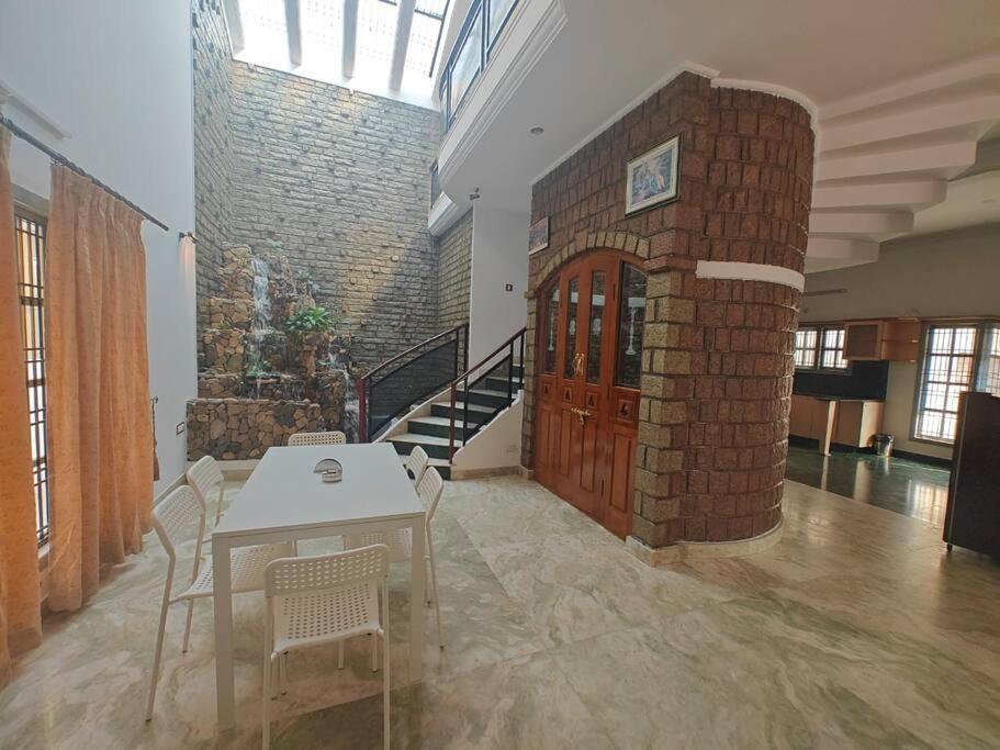 Waterfall Villa - 4Bhk Mysore Extérieur photo