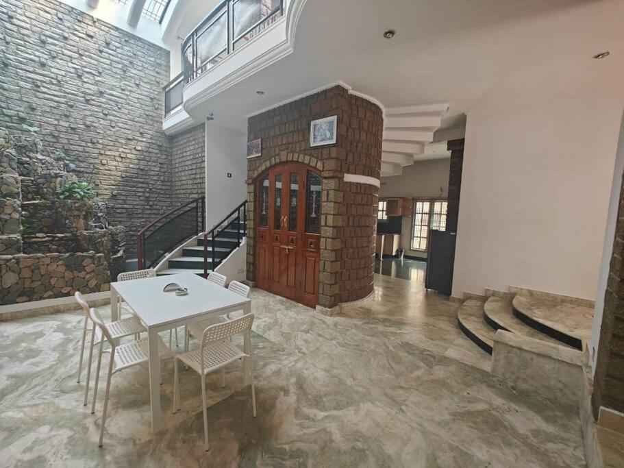 Waterfall Villa - 4Bhk Mysore Extérieur photo